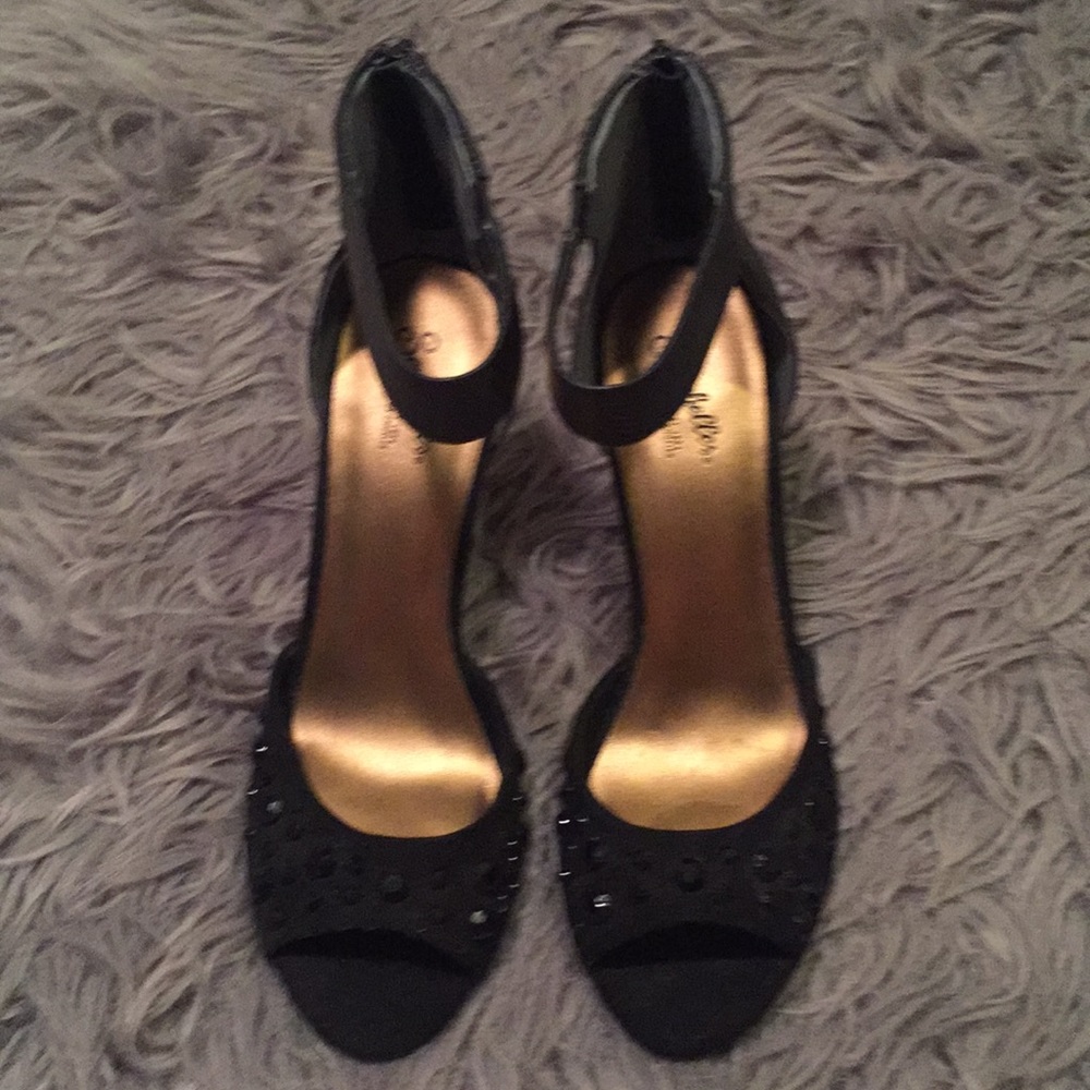 Seychelles beaded heels